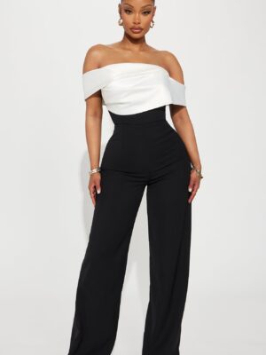 Jumpsuit in Black and White 100% polyester