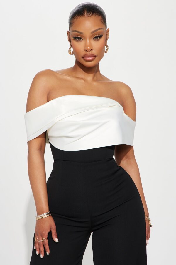Jumpsuit in Black and White 100% polyester