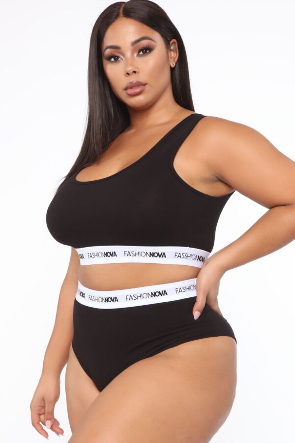 Ladies Kit Black and White Set