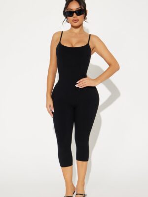 Jumpsuit in Black 86% rayon