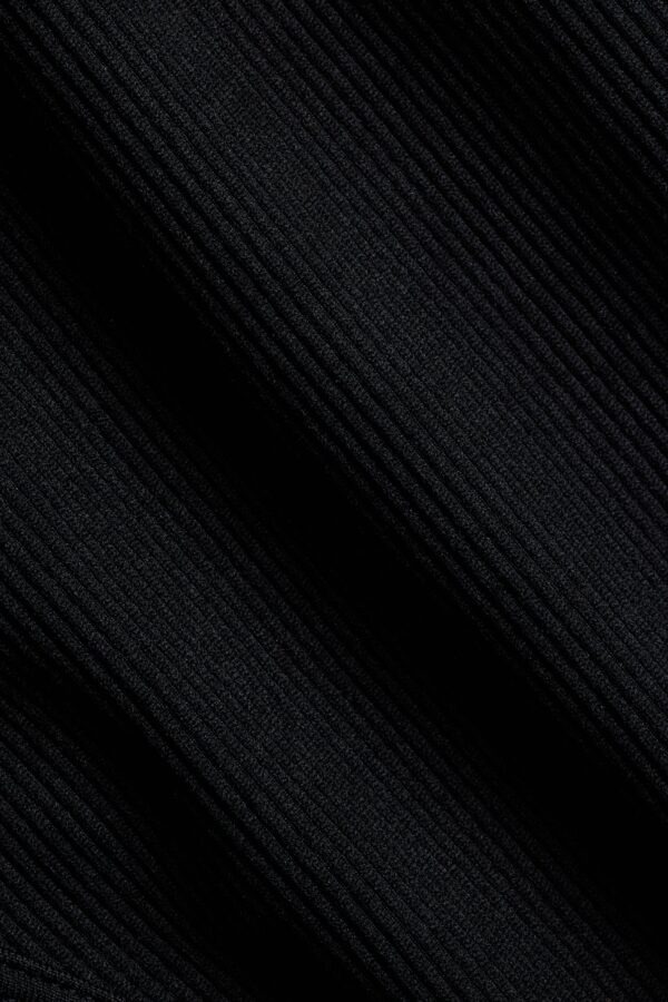 V-Neck Top in Black