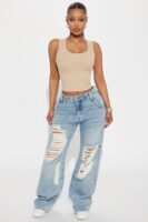 Petite Sticking Around Ripped Straight Leg Jeans - Medium Wash