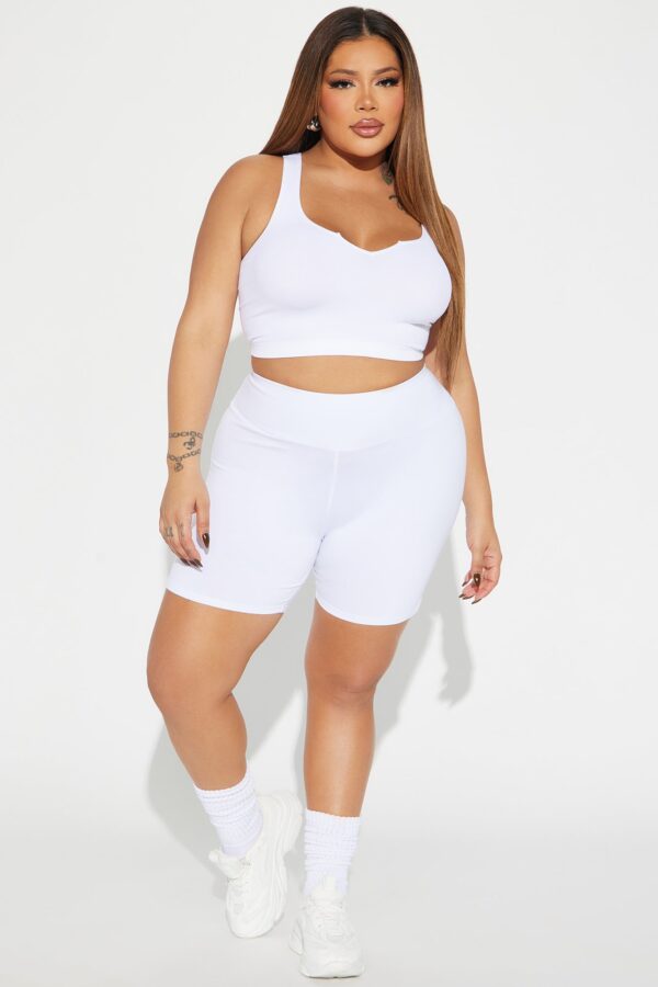Shorts in White 95% cotton