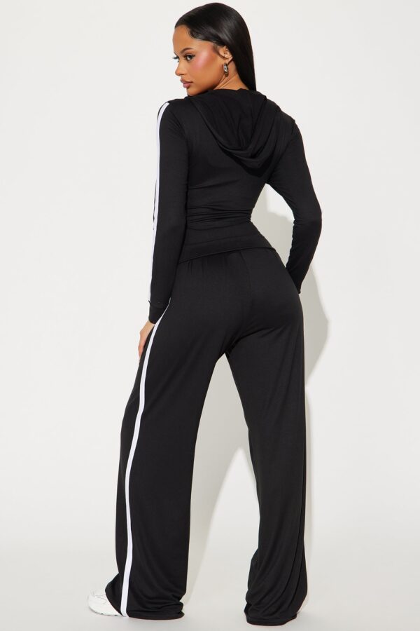 Sweatshirt in Black 95% polyester