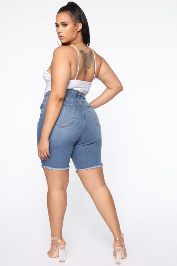 Shorts in 83% cotton