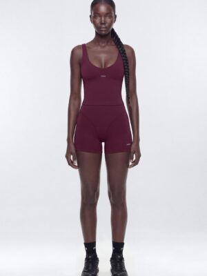 Shorts in 81% nylon and 19% spandex