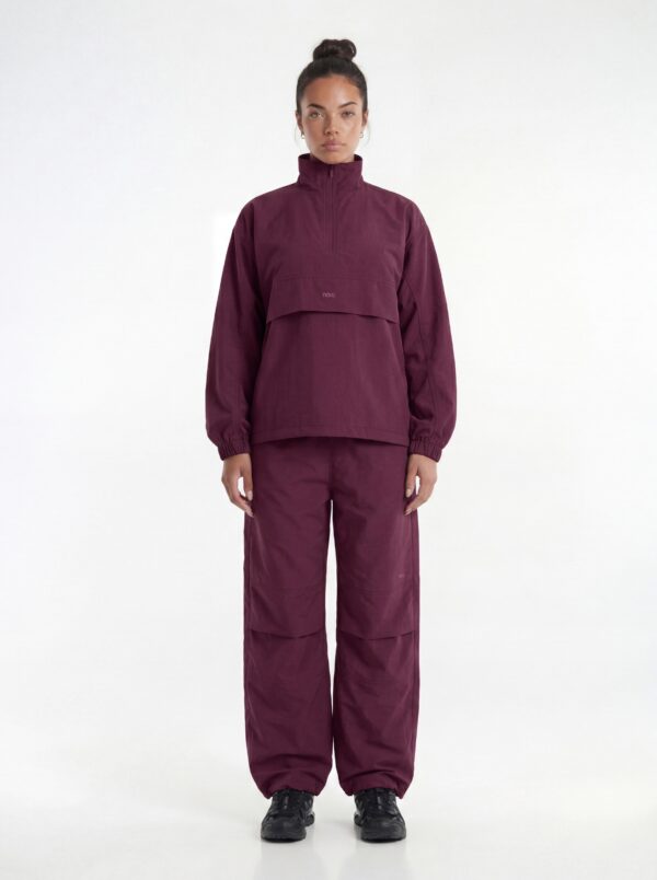Pants in 100% nylon