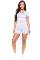 Shorts in Heather Grey