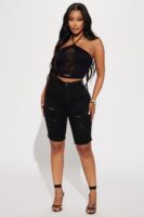 Shorts in Black 65% cotton, 26% polyester, and 7% viscose
