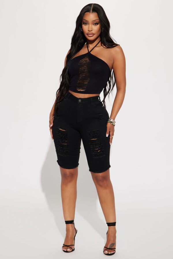 Shorts in Black 65% cotton, 26% polyester, and 7% viscose