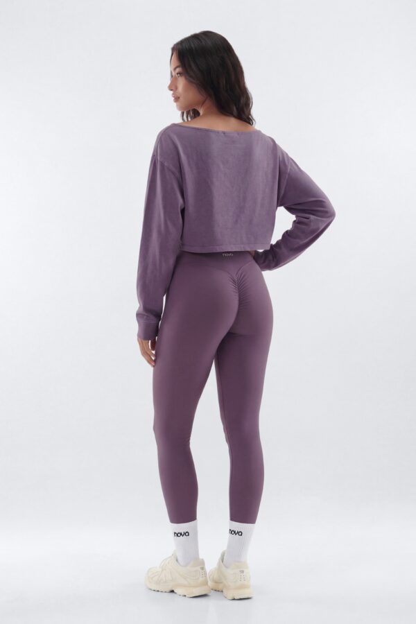 Top with a drop-shoulder cut