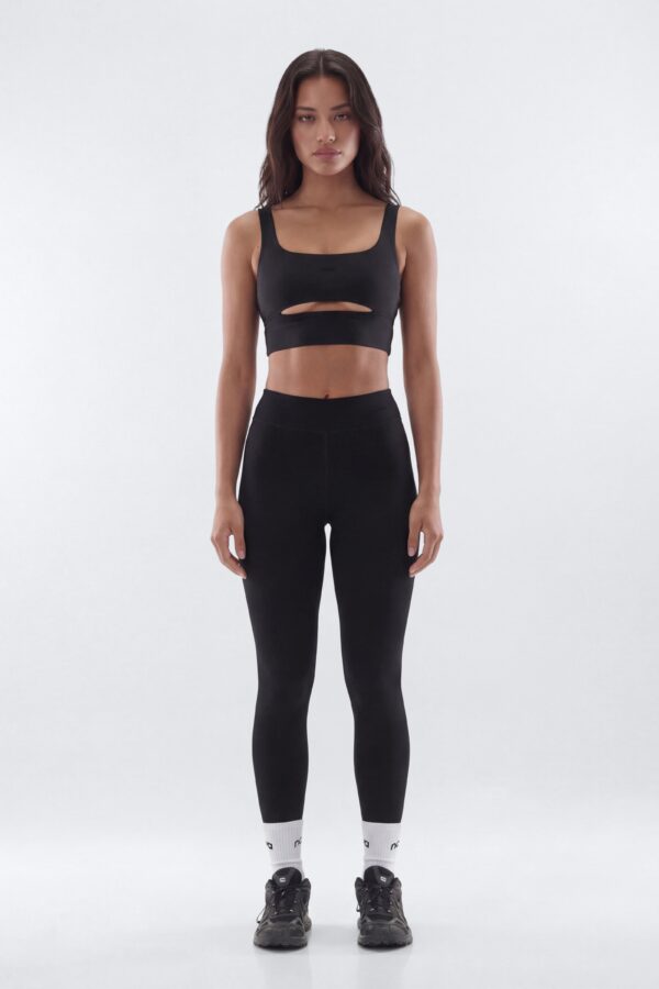 Top in Black 82% polyester and 18% spandex