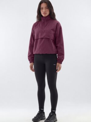 V-Neck Leggings in Black