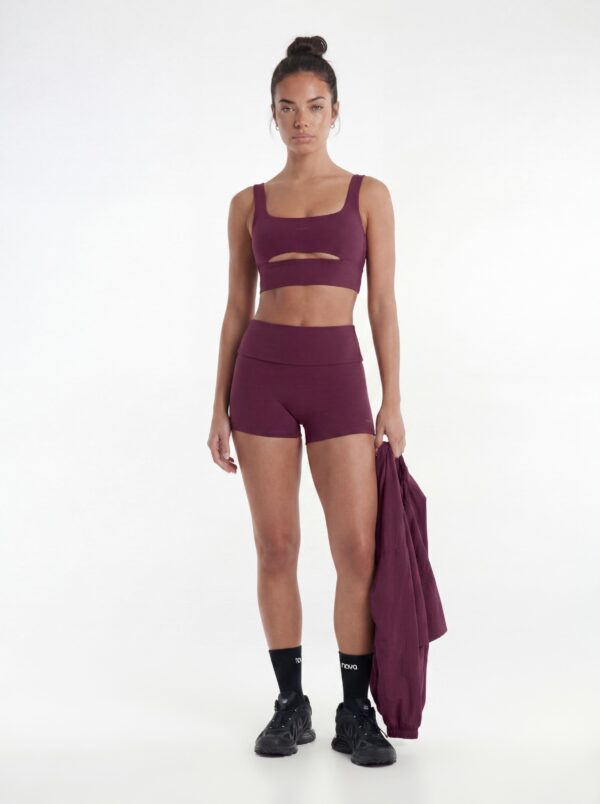Shorts in 82% polyester