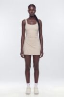 Dress in 82% polyester