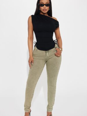 Black One-Shoulder Top