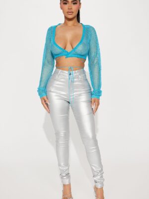 Pullover with a v-neck