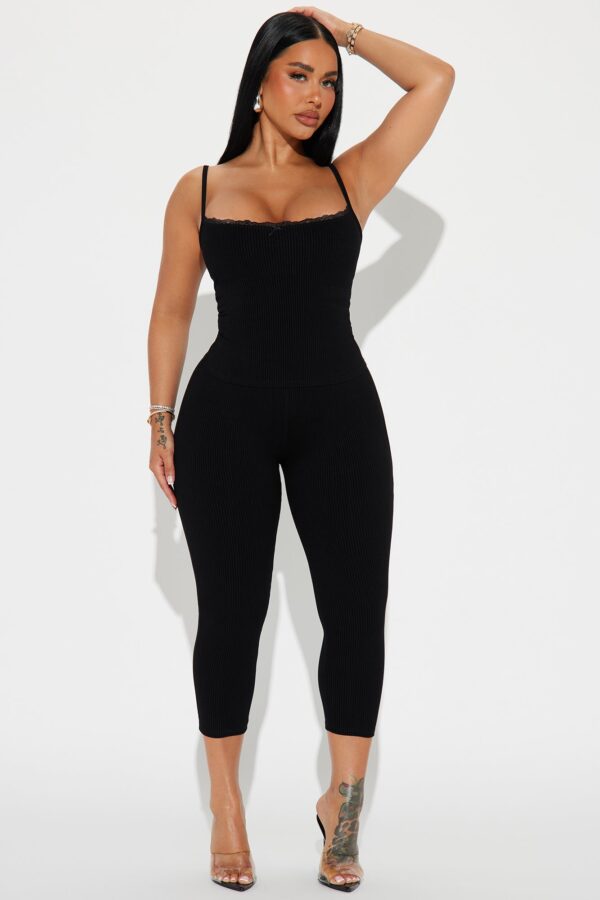 Square-Neck Leggings