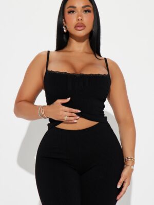Square-Neck Leggings