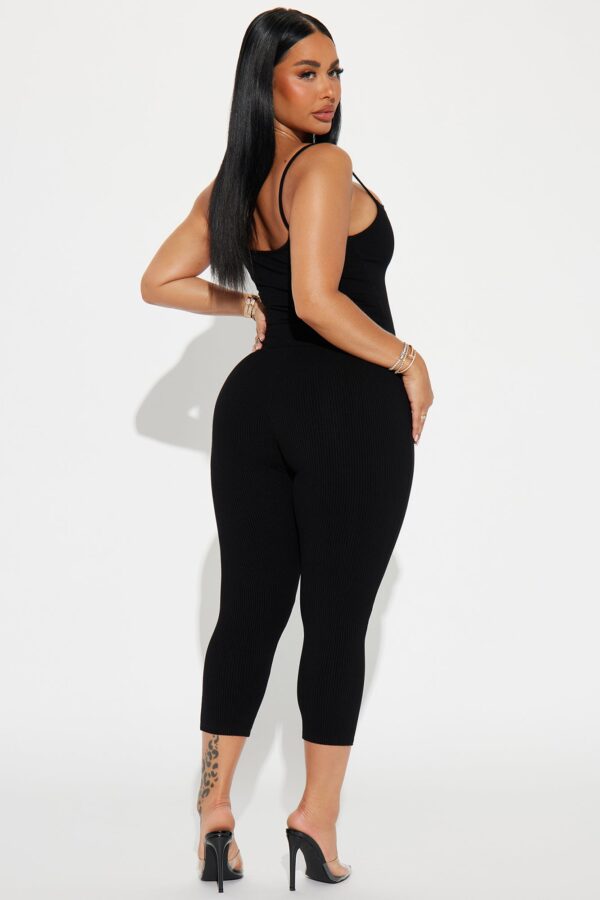 Square-Neck Leggings