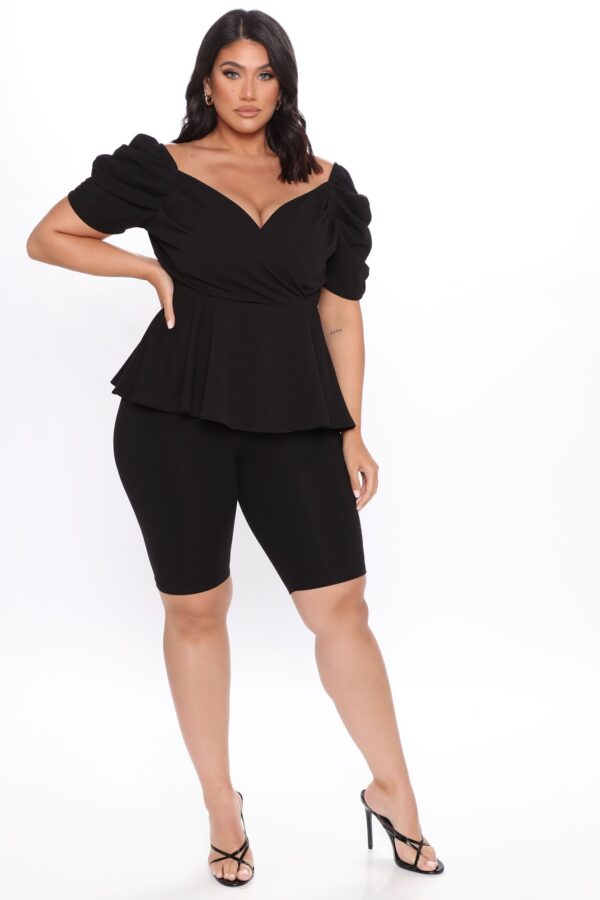 Shorts in Black 95% cotton