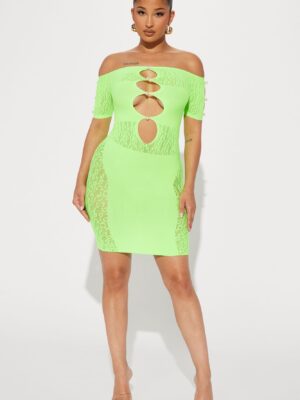 Dress in 90% nylon