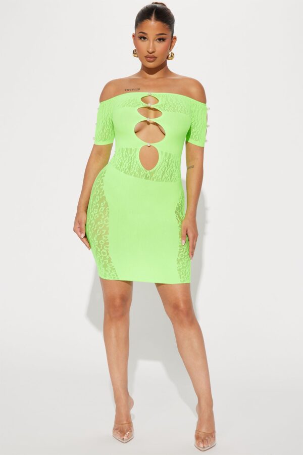 Dress in 90% nylon