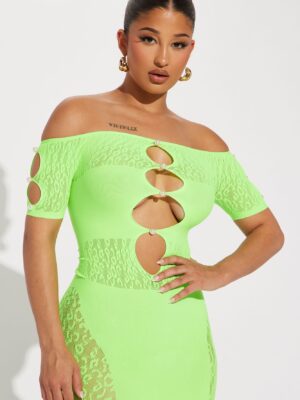 Dress in 90% nylon