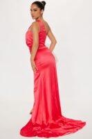 Dress in Coral 100% polyester