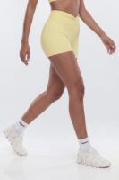 Shorts in Yellow 82% polyester