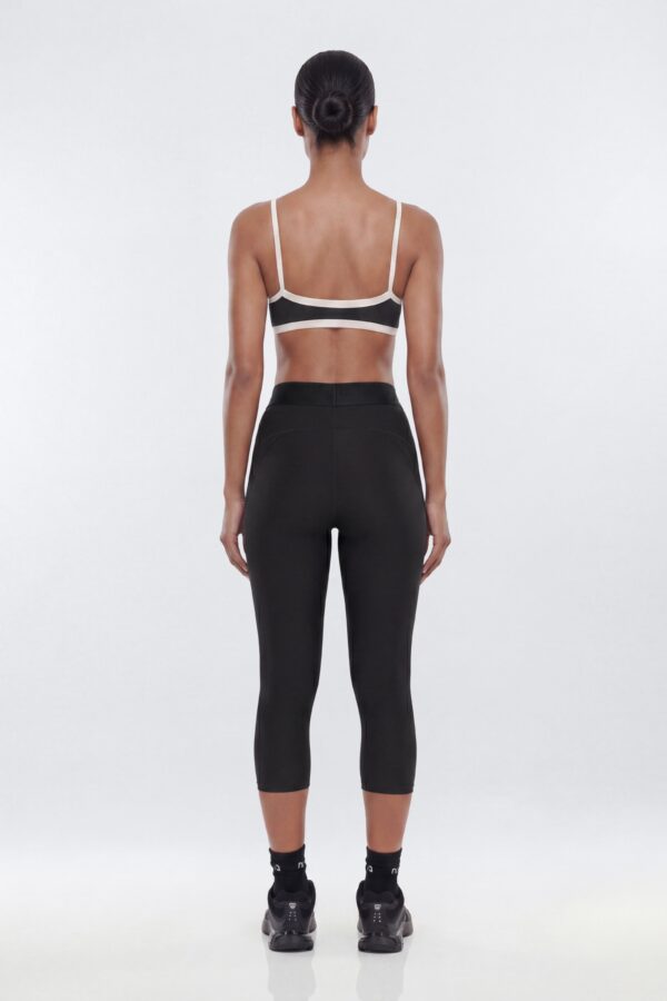 Leggings in Black 77% polyester