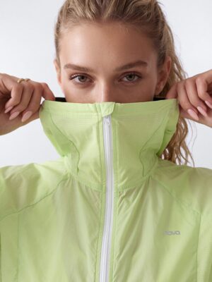 Jacket in 100% nylon