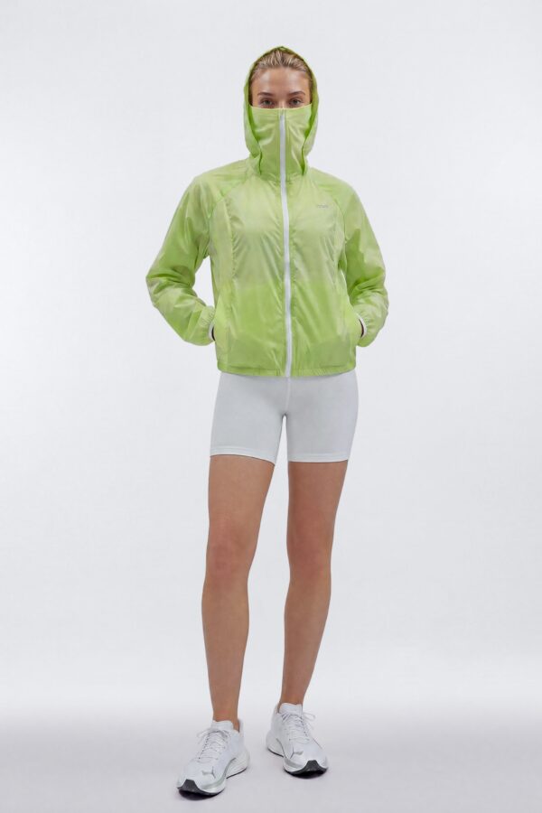 Jacket in 100% nylon