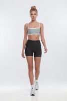 Shorts in Black 77% polyester