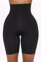 Shorts in Black 59% nylon