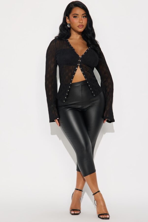 Top in Black 92% nylon