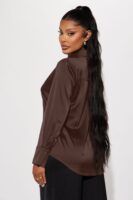Shirt in Chocolate 97% polyester
