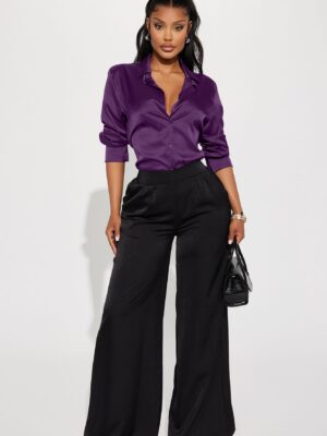 Shirt with a satin