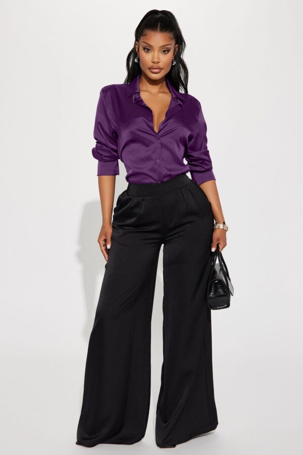 Shirt with a satin