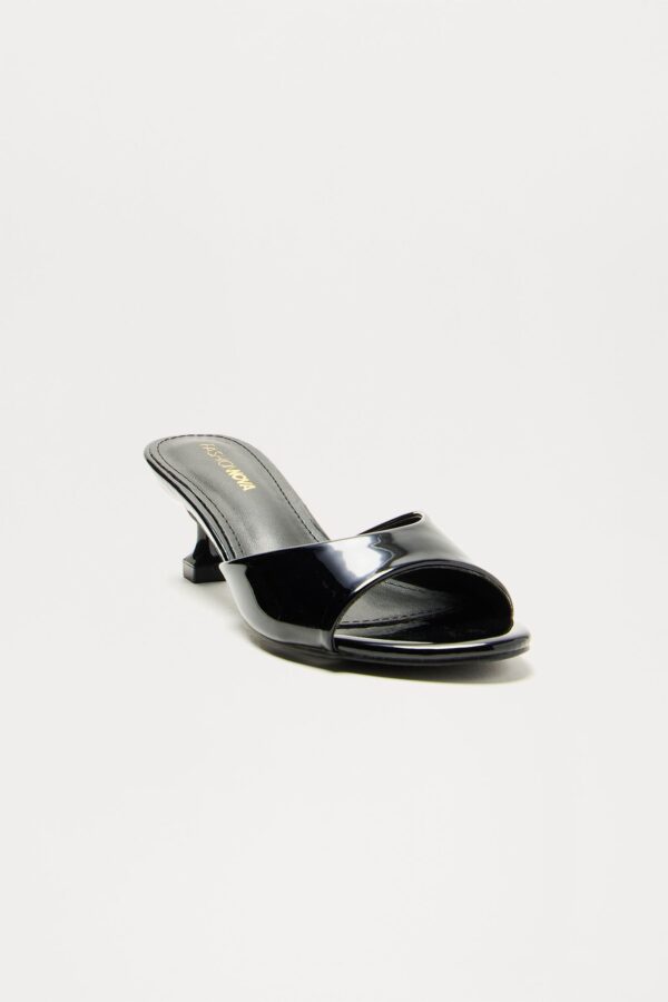 Honey Kitten Heels - Black · Black Piece