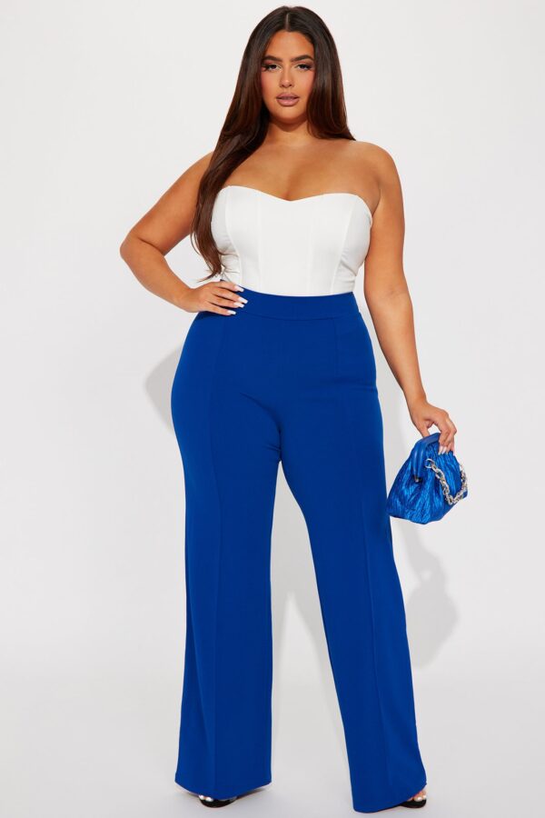 Dress with wide leg
