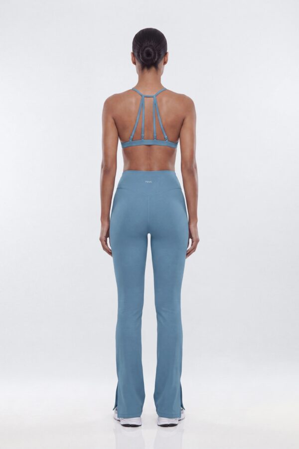 Leggings in Indigo 81% nylon and 19% spandex
