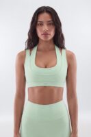 Top in 77% polyester