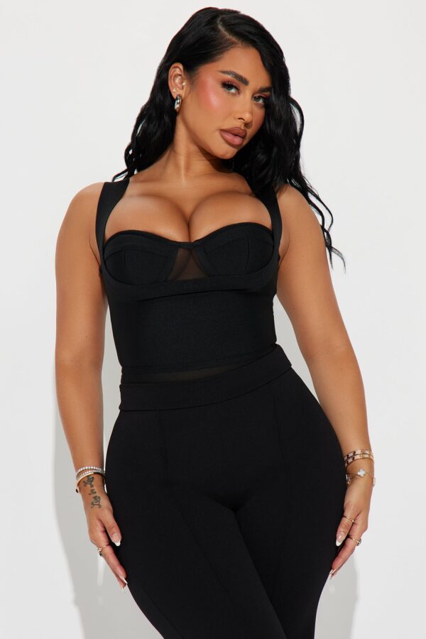 Bodysuit with contrast trim