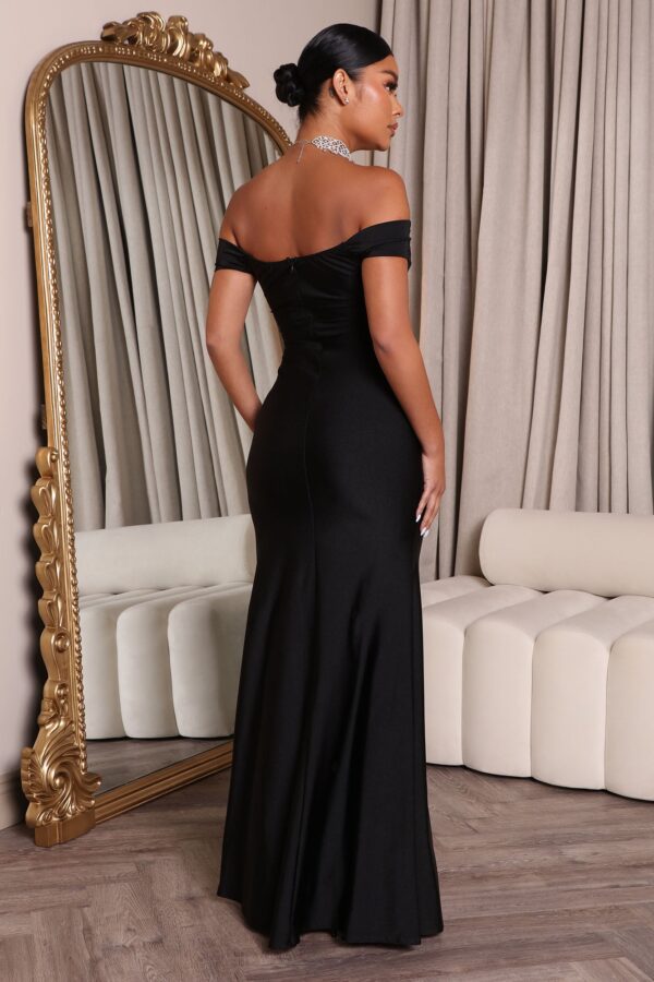 Dress in Black 82% nylon