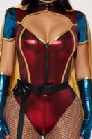 Set with a zip front