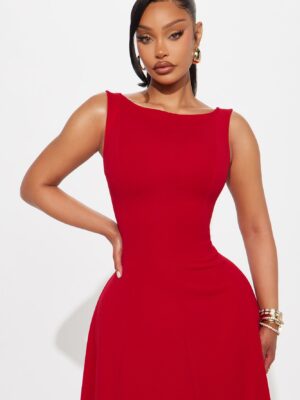 Dress with a pleated