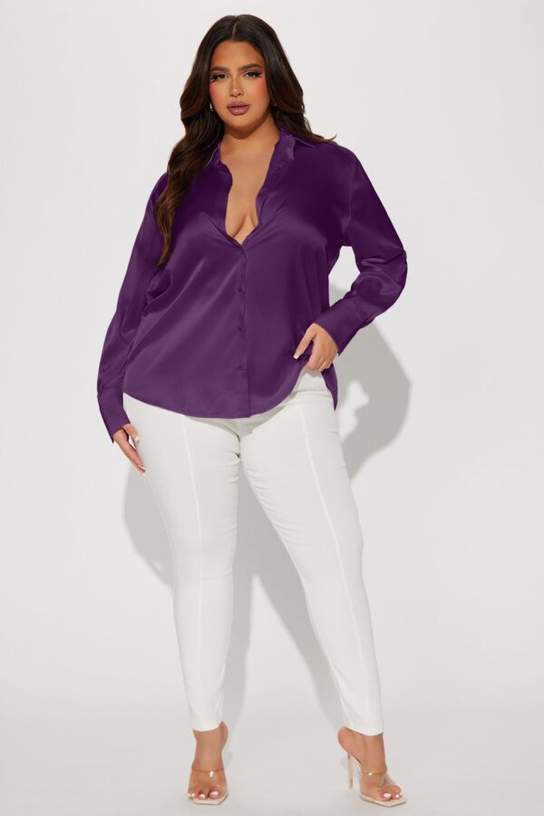 Shirt with a satin
