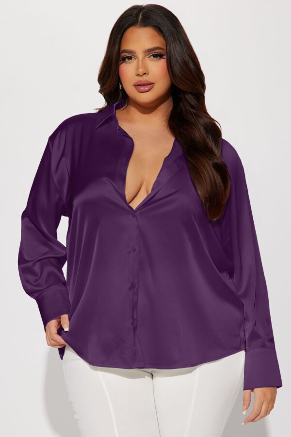 Shirt with a satin