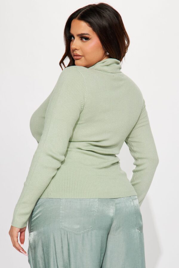 Pullover in Sage 80% rayon